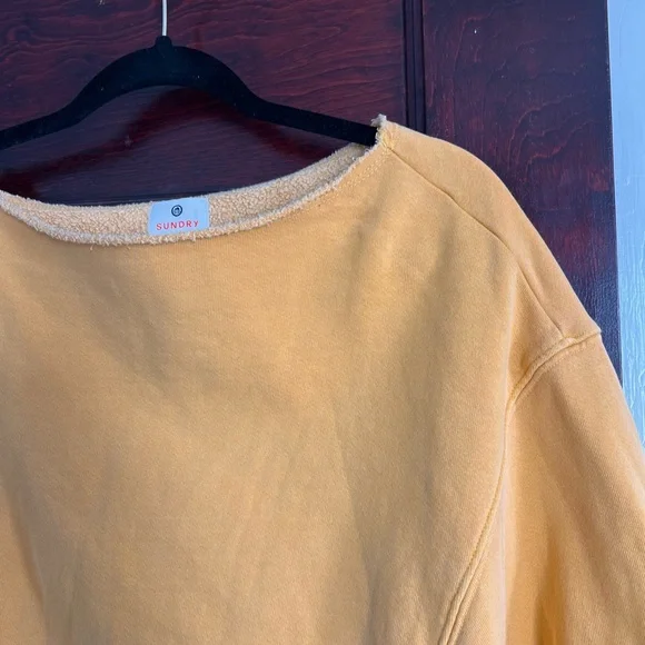 Sundry Women’s Crop Raw Neckline Off Shoulder Sweatshirt Yellow size Medium - Picture 5 of 8